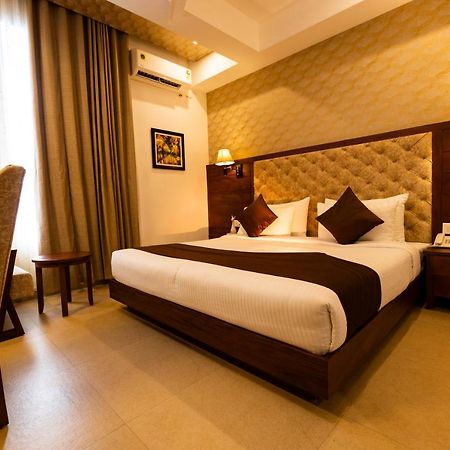 Dev Residency Hotel Thiruvananthapuram Ngoại thất bức ảnh