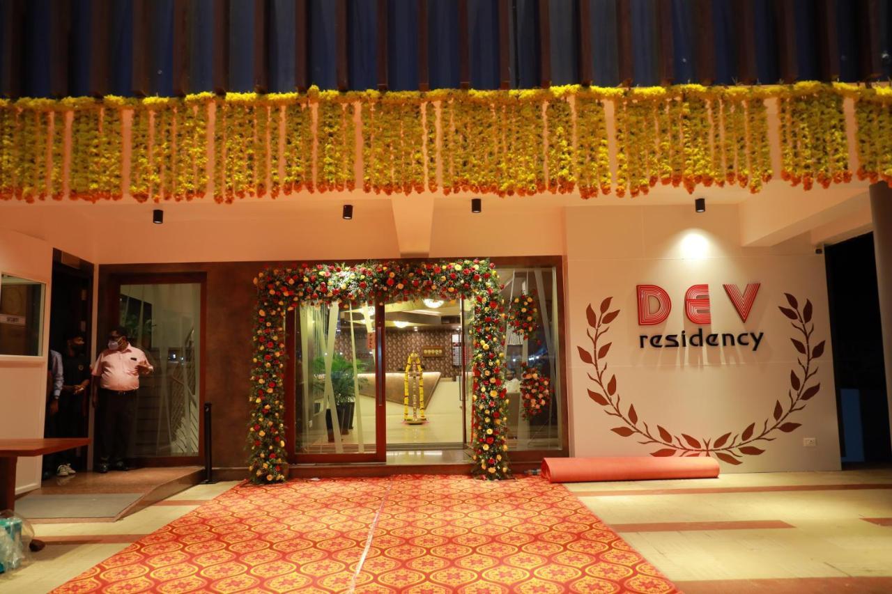 Dev Residency Hotel Thiruvananthapuram Ngoại thất bức ảnh