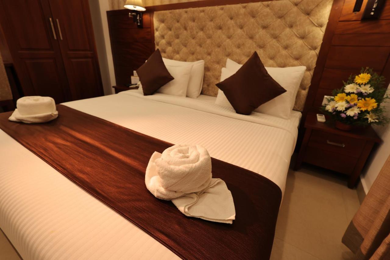 Dev Residency Hotel Thiruvananthapuram Ngoại thất bức ảnh